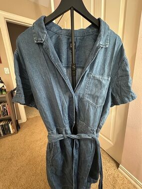 GAP denim romper - button blouse, zipper shorts.   Comfy and cute!